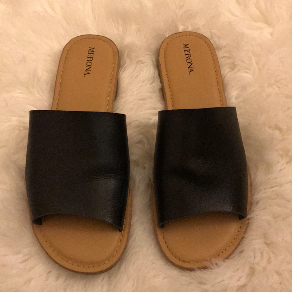 Merona Black Mardi Slides